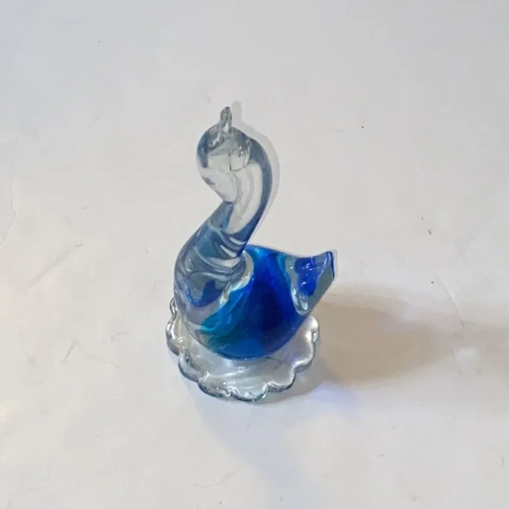Vintage Art Handmade Swan Glass Paperwear
